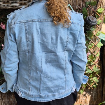 0f2f89d7 53d3 4759 952f e0e92f836ed8