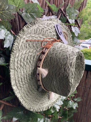 D32eea5b c163 487b aa12 2651c4537bad