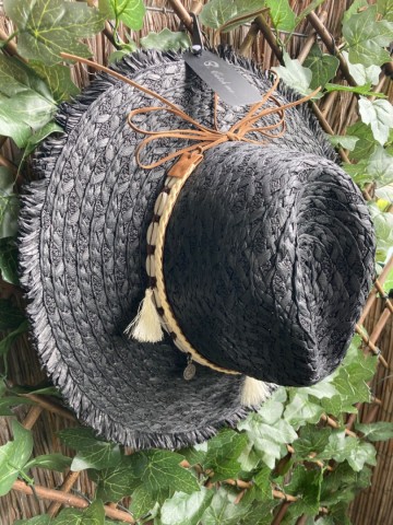 D93fbbd3 f493 4a12 b664 d26477c256b7